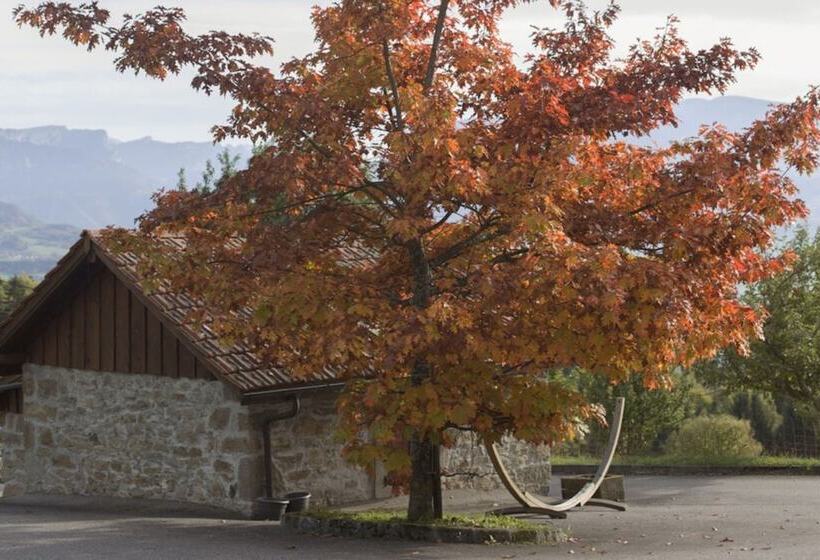 Отель Le Bonheur Dans Le Pre