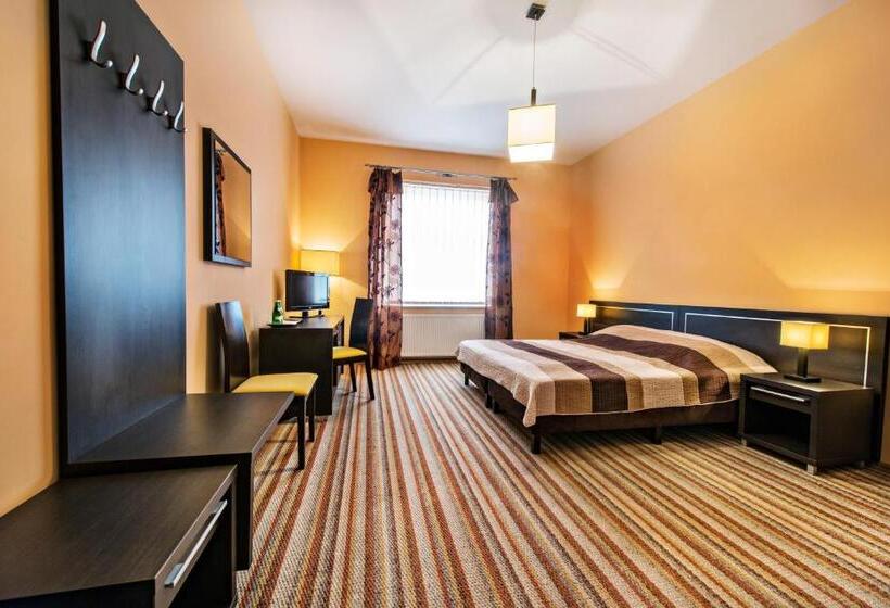 בית מלון כפרי Willa Wiluszówka