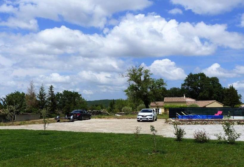 פנסיון La Fontaine De Rocoule