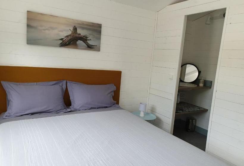 פנסיון La Fontaine De Rocoule