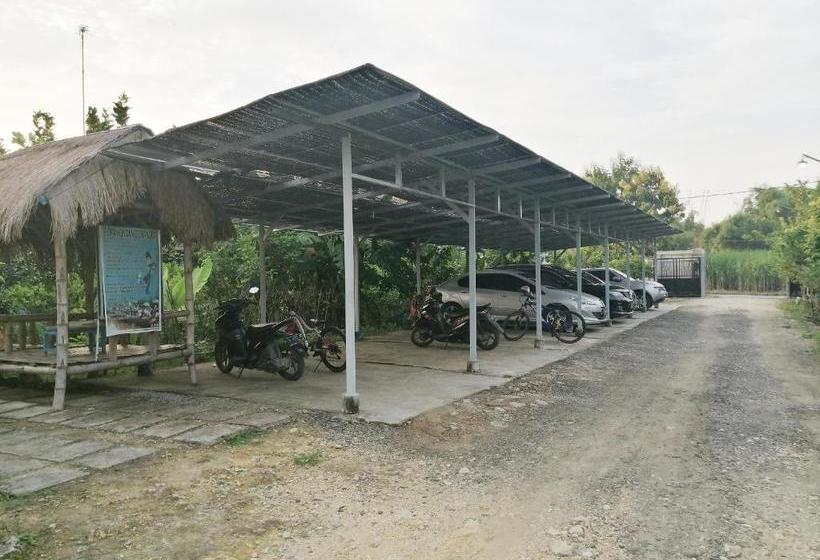 ホテル Oyo 3500 D Chandra Family