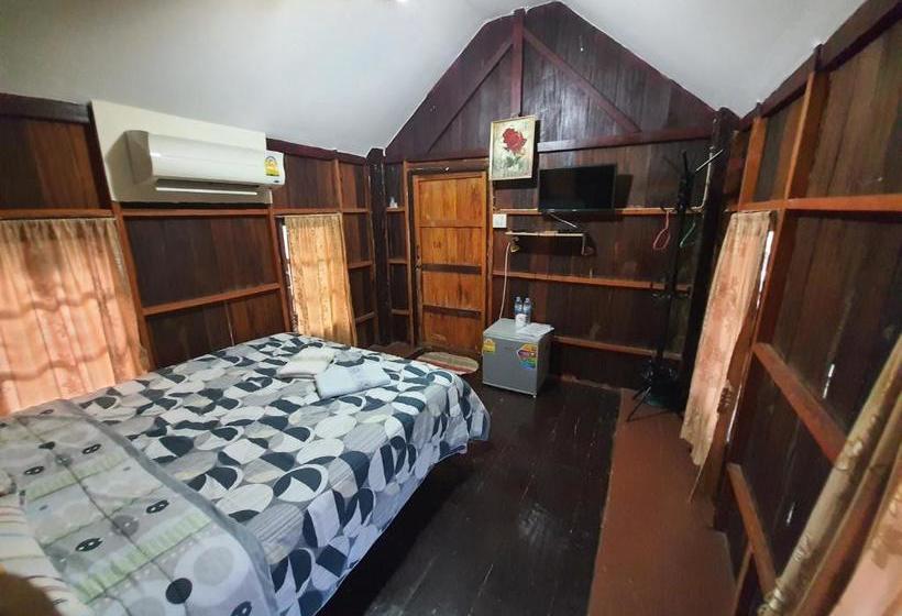 בית מלון כפרי Oyo 932 Baan Chaam Country View Resort