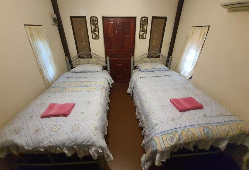 בית מלון כפרי Oyo 932 Baan Chaam Country View Resort