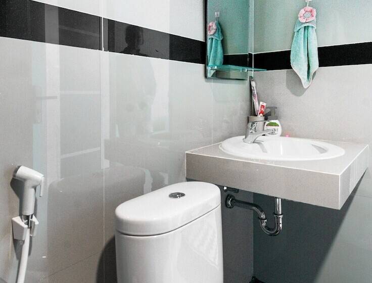 Collection O 3431 Hotel Alpha Bandara