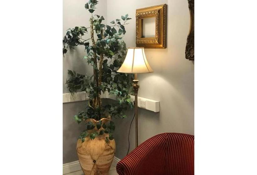 호텔 The Linen House