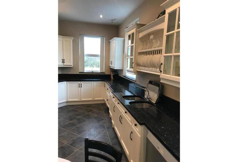 호텔 The Linen House