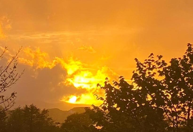 Aamiaismajoitus (B&B) Millburn