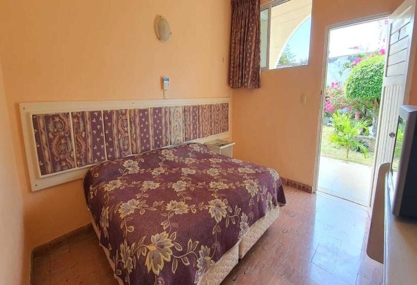 ホテル Chan Santa Cruz