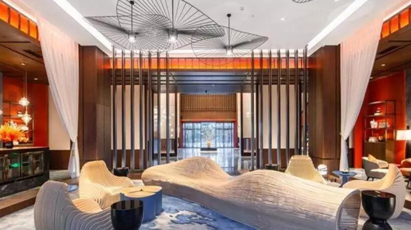 هتل Hampton By Hilton Nanhai Haikou