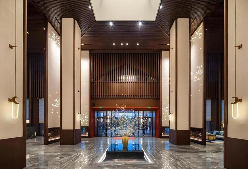 فندق Hampton By Hilton Nanhai Haikou