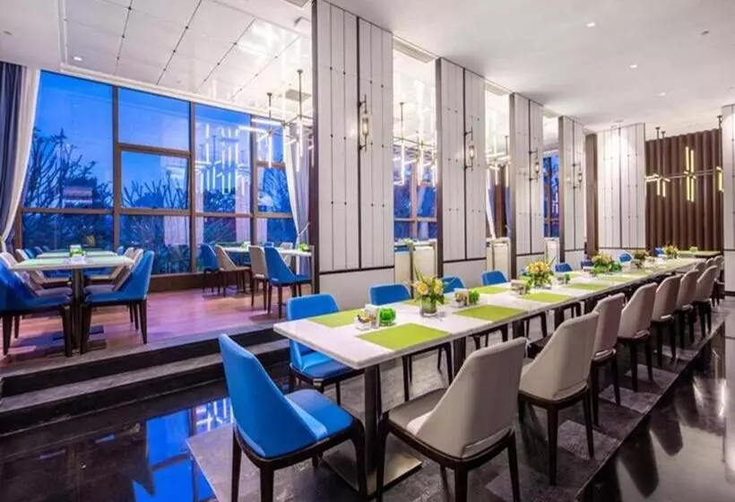 هتل Hampton By Hilton Nanhai Haikou