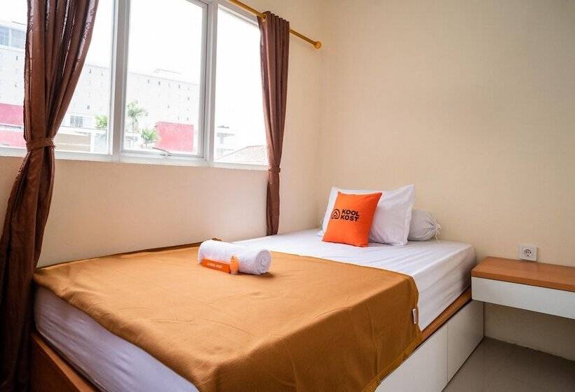Hotel Koolkost Near Universitas Pancasila
