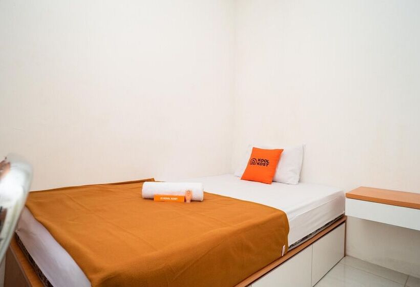 Hotel Koolkost Near Universitas Pancasila