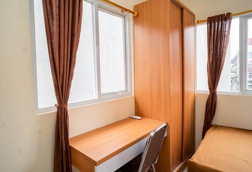 Hotel Koolkost Near Universitas Pancasila