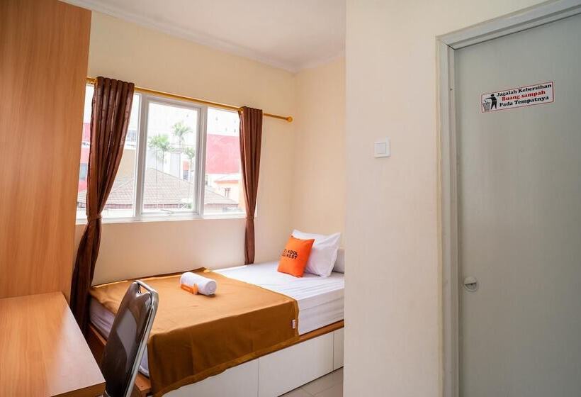 Hotel Koolkost Near Universitas Pancasila