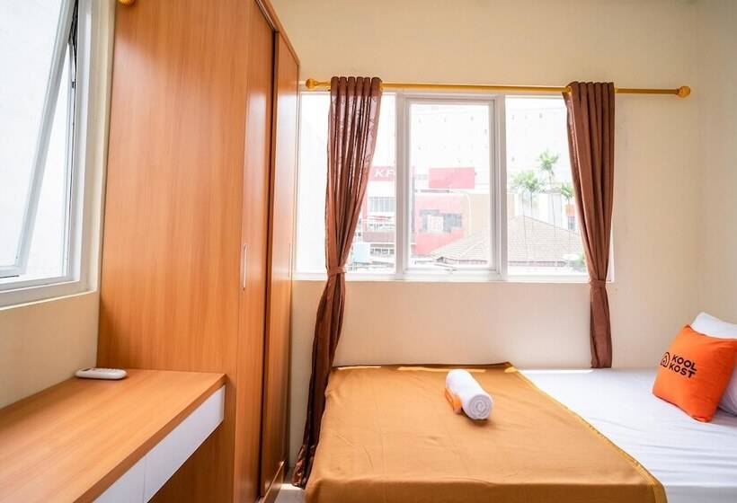Hotel Koolkost Near Universitas Pancasila