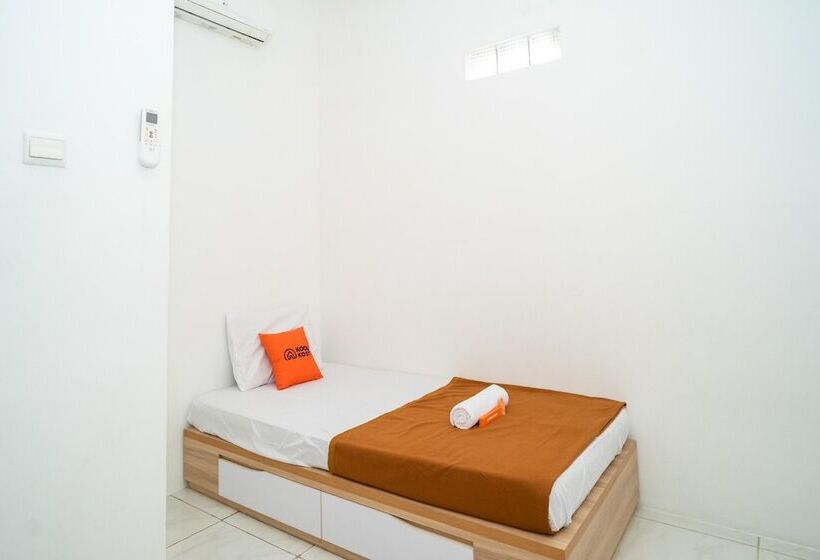 Hotel Koolkost Near Universitas Pancasila