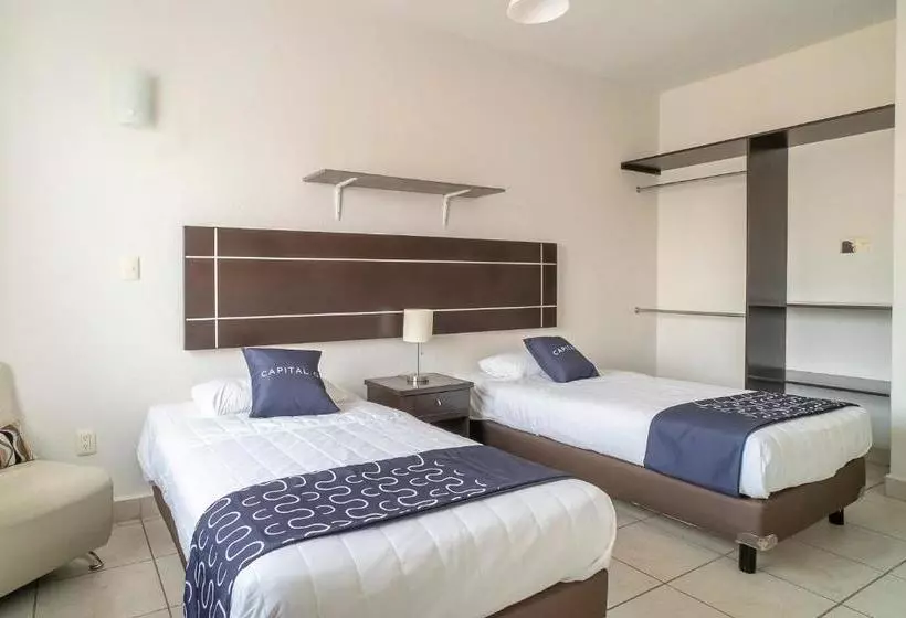 Hotelli Capital O  Meraki