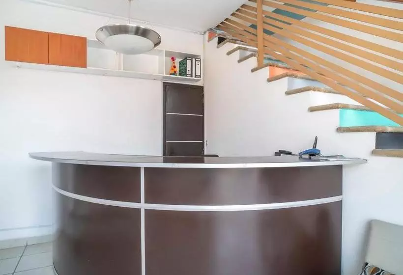 Hotelli Capital O  Meraki