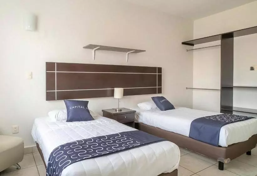 Hotelli Capital O  Meraki