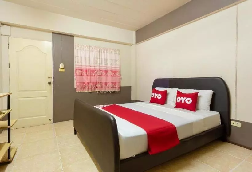 هتل Oyo 891 Wiangchomphu