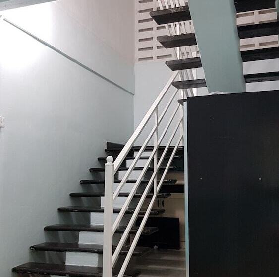 هتل Oyo 89998 Thank Q Inn 2