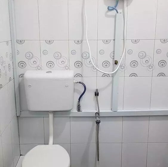 Hotelli Oyo 89998 Thank Q Inn 2