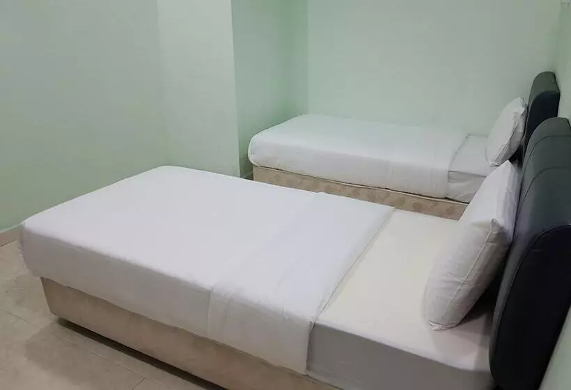 Hotelli Oyo 89998 Thank Q Inn 2