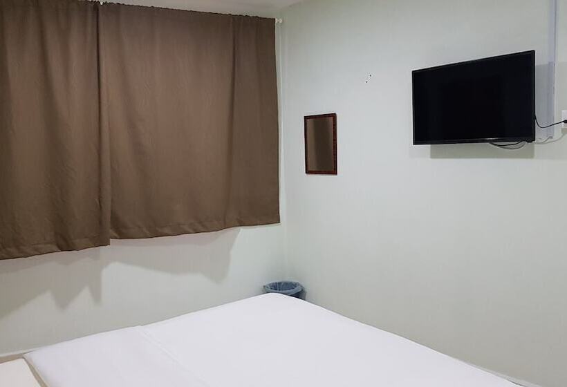 هتل Oyo 89998 Thank Q Inn 2