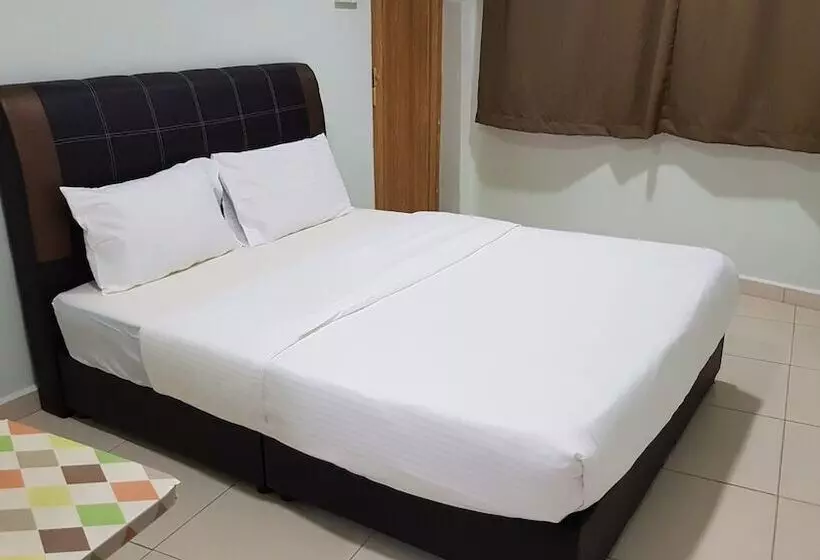 Hotelli Oyo 89998 Thank Q Inn 2