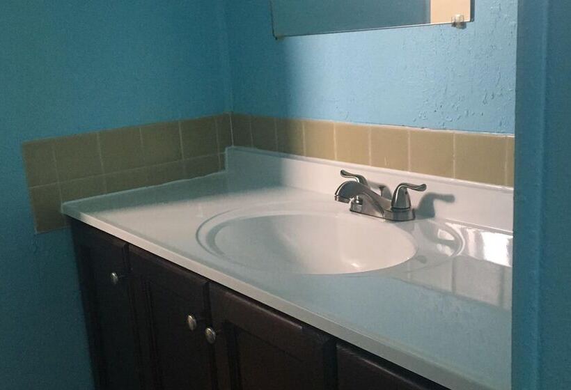 فندق Economy Inn Eldorado