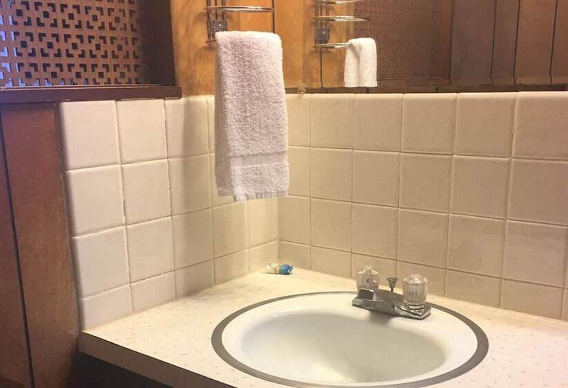 فندق Economy Inn Eldorado