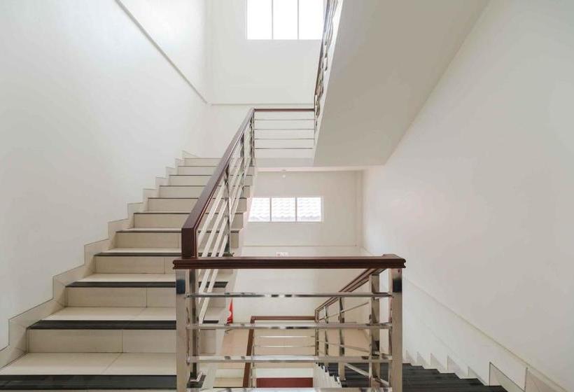 Pension Reddoorz Near Simpang Patal Palembang