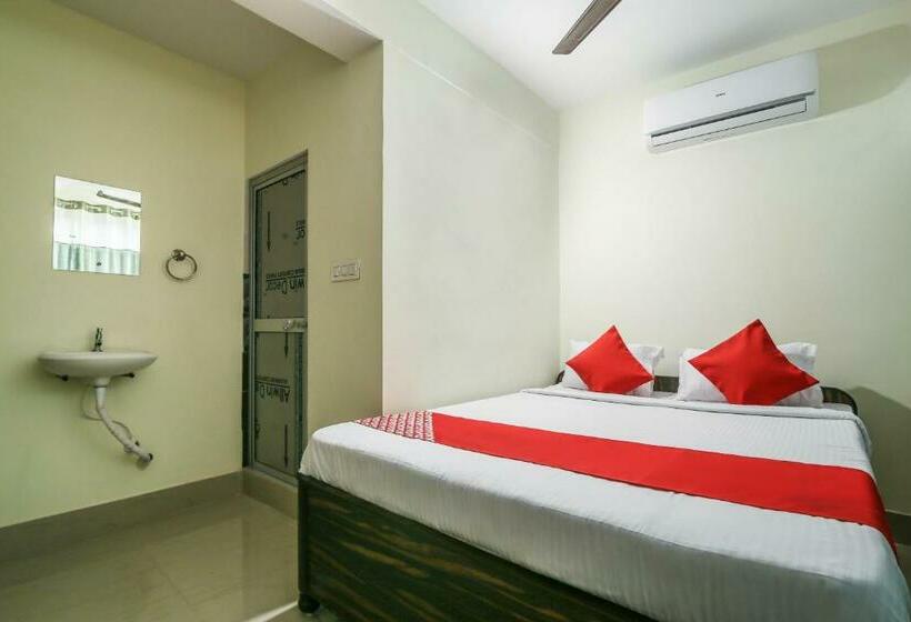 בית מלון כפרי O Lokenath