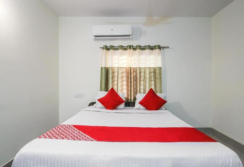 בית מלון כפרי O Lokenath