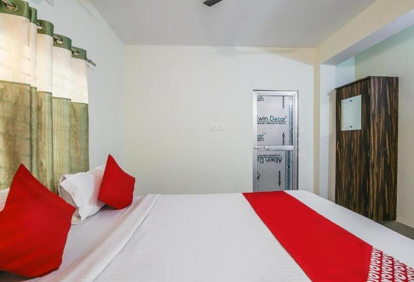 בית מלון כפרי O Lokenath