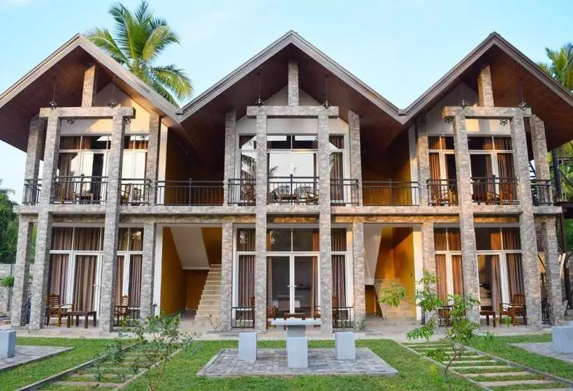 Hotelli Monarch Residence