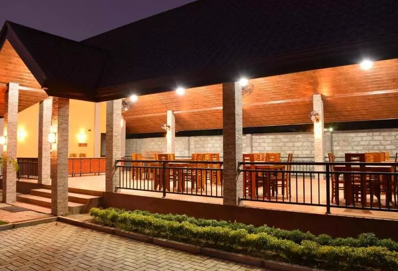 Hotelli Monarch Residence