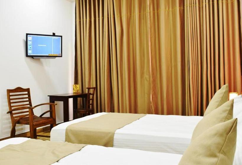 בית מלון כפרי Monarch Residence