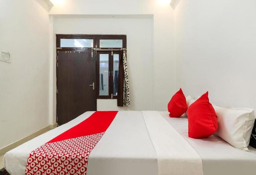 هتل Oyo 71363 Baba Vishwanath Kripa