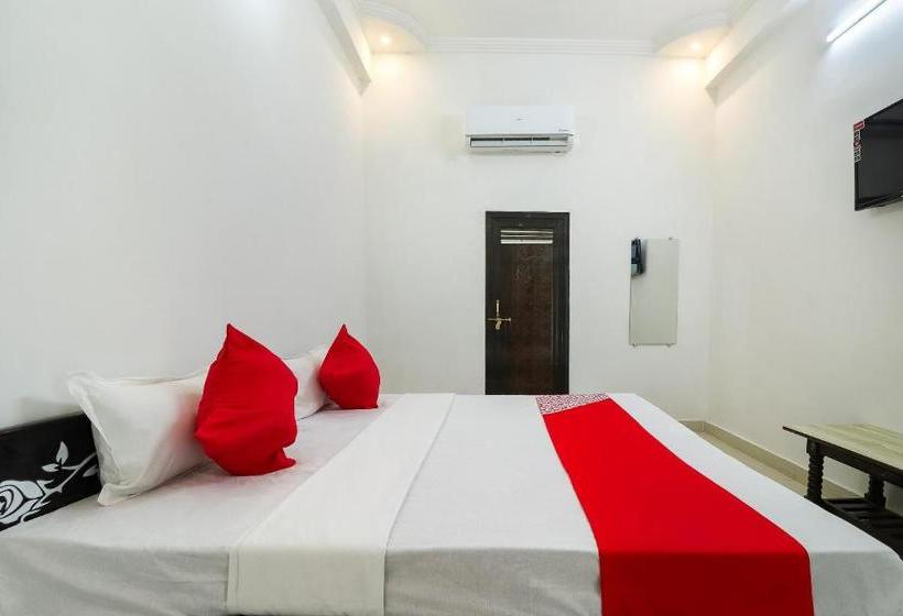 هتل Oyo 71363 Baba Vishwanath Kripa