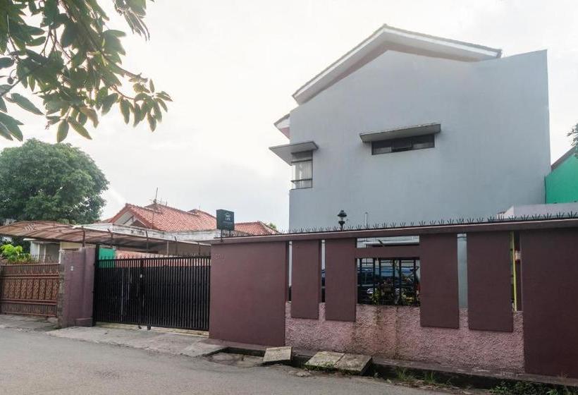 בית מלון כפרי Oyo Life 3162 Raihan Residence