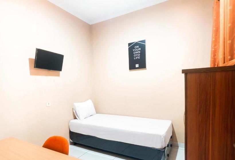 בית מלון כפרי Oyo Life 3162 Raihan Residence