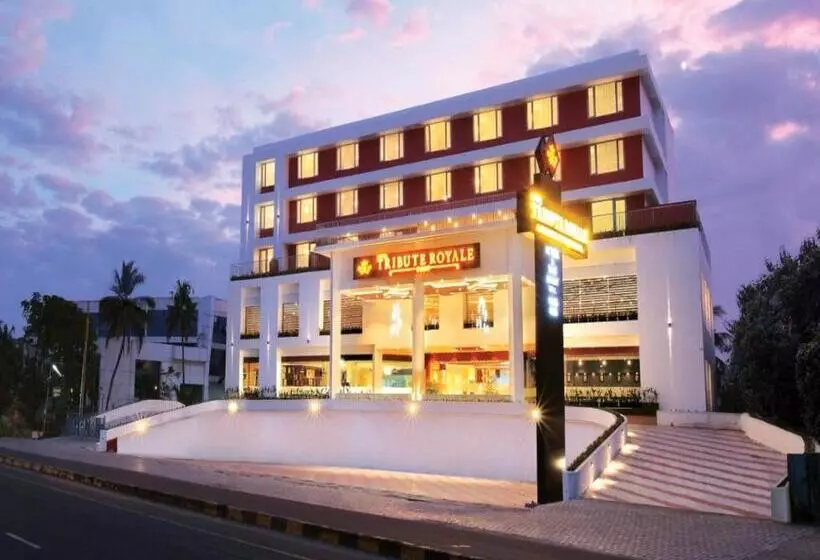 Hotelli Tribute Royale