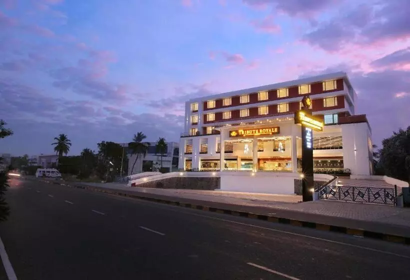 Hotelli Tribute Royale