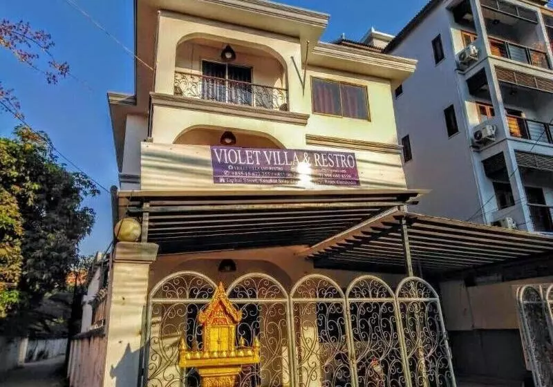 هتل Violet Villa And Restro