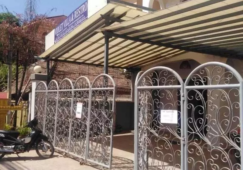 هتل Violet Villa And Restro