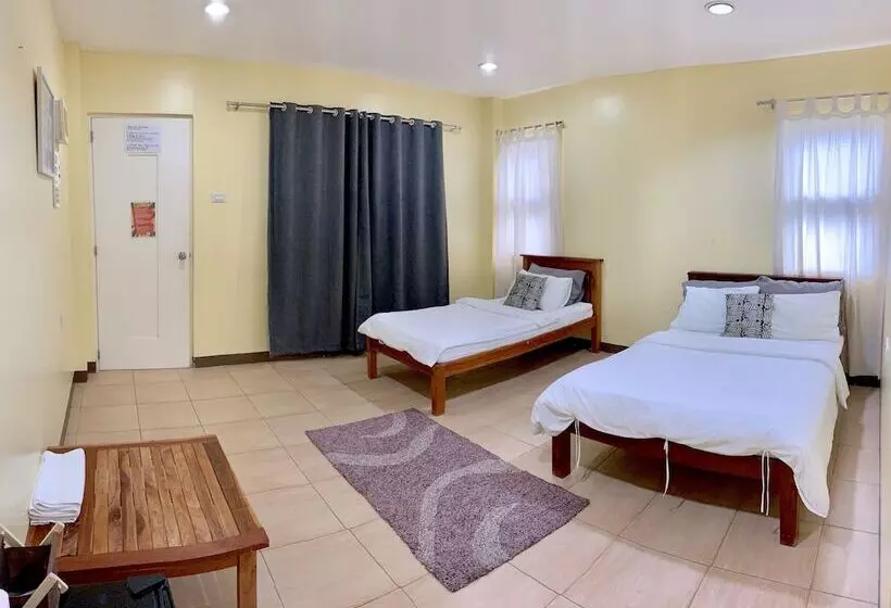 Mactan Seahorse Beach Resort   Hostel