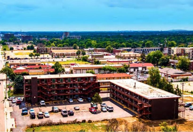 فندق على الطريق Summit View Inn