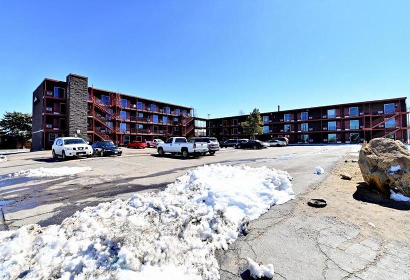 فندق على الطريق Summit View Inn